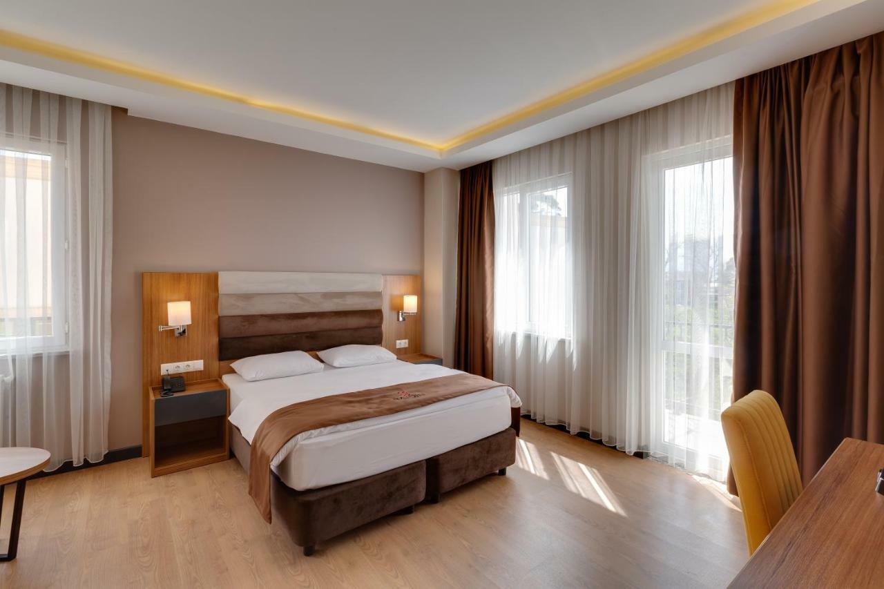 City Hotel Батумі Екстер'єр фото