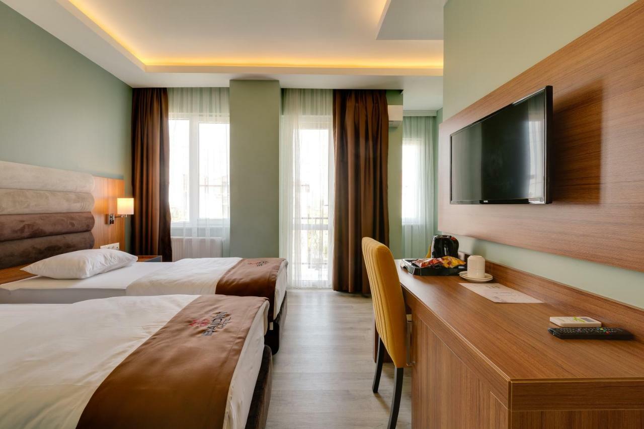 City Hotel Батумі Екстер'єр фото