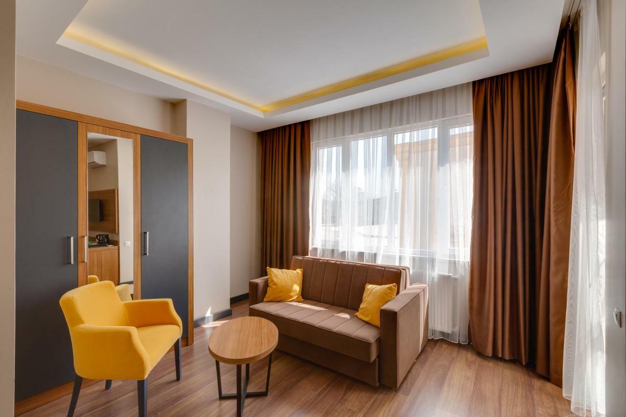 City Hotel Батумі Екстер'єр фото