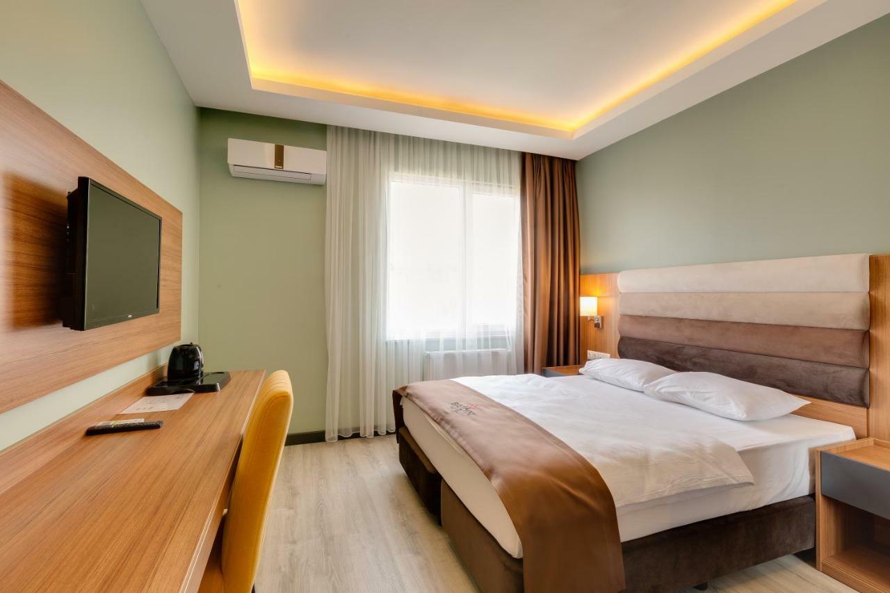 City Hotel Батумі Екстер'єр фото